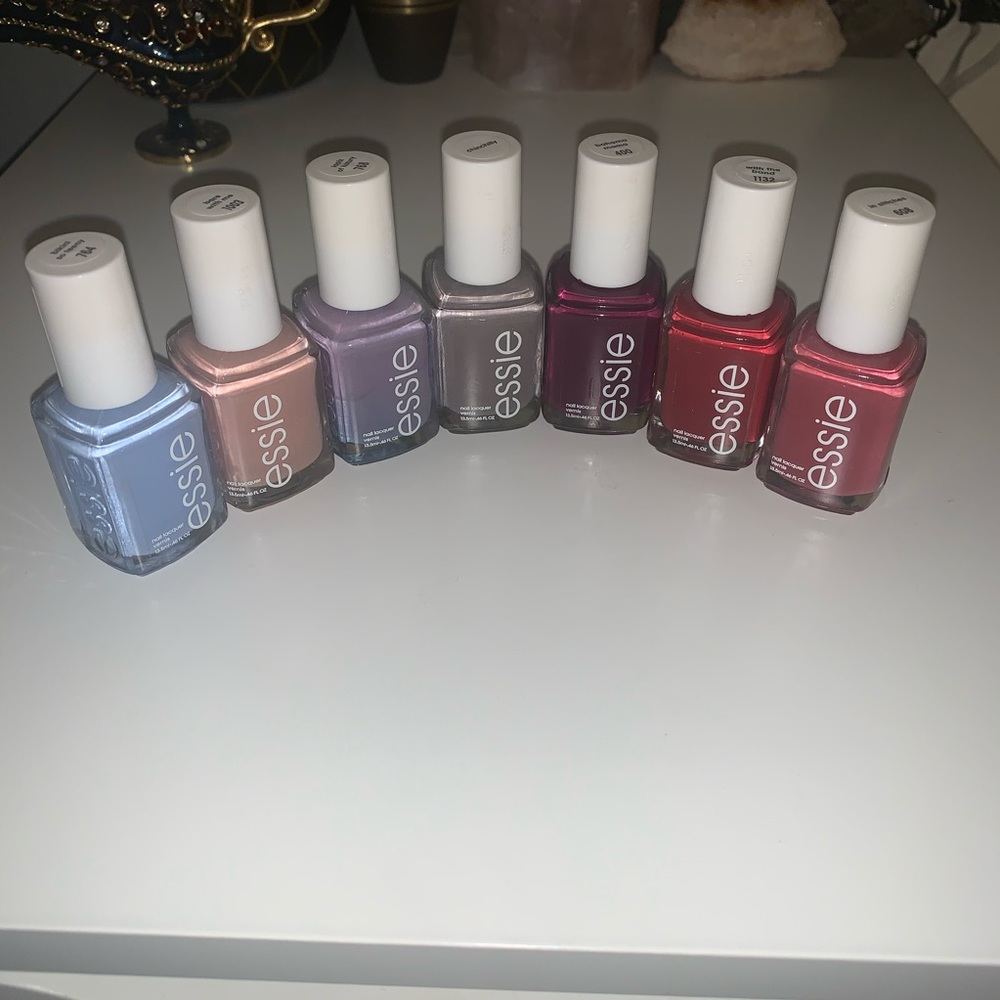 Essie Lot